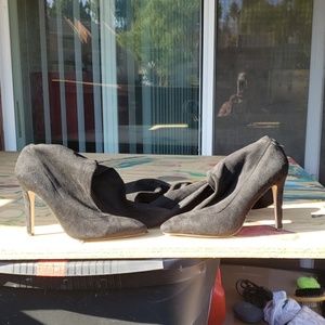 Worn stretch leg boots